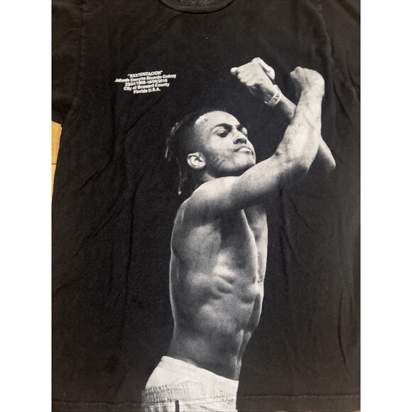 XXXTentacion Memorial Graphic T-Shirt Black Medium 18x27 Tribute Rap Tee - Picture 2 of 4
